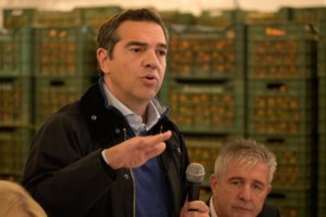 Αρθρο Τσίπρα: Οι πολίτες θα ανατρέψουν την ηθική, οικονομική και δημοκρατική κατάπτωση που βιώνει η χώρα - εικόνα 2