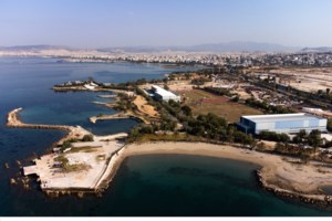 Άλιμος: Αγοράκι τριών ετών τριγυρνούσε μόνο του, ξυπόλυτο και χωρίς μπουφάν - Έτρεμε από το κρύο, σταμάτησε περαστικός - εικόνα 2