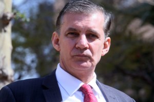 Απίστευτη δήλωση Γιαννάκου (ΠΟΕΔΗΝ): Αν δεν συνδεθεί η παράλυση με το εμβόλιο, πώς θα πάρει η νοσοκόμα αποζημίωση; - εικόνα 2