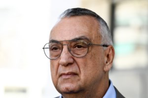 Θύμα κλοπής ο ψυχίατρος Δημήτρης Σούρας από την οικιακή βοηθό του - Τον έκλεβε επί 5 χρόνια