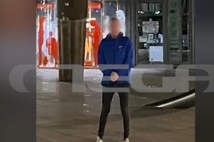 "Δεν θα σταματήσουμε μέχρι να τον βρούμε": Σπαράζει η μητέρα του 33χρονου γιατρού που αγνοείται στην Κρήτη - εικόνα 4