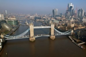 Γιγάντιο ραδιενεργό τσουνάμι θα "πνίξει" τη Βρετανία: Ρώσος παρουσιαστής λέει στον Πούτιν να ρίξει υποβρύχια πυρηνικά [βίντεο] - εικόνα 3