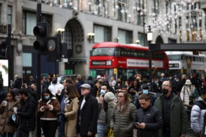 Έκκληση Τζόνσον: Εμβολιαστείτε, είναι ένα καταπληκτικό δώρο