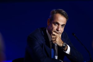 Ξεκινά σε λίγες ώρες η καταβολή αποζημιώσεων - Τηλεδιάσκεψη Μητσοτάκη με το συντονιστικό στη Λάρισα