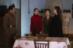 Άγριες Μέλισσες – Μαρία Πετεβή: ''Με έβριζαν στο δρόμο, έλεγαν… βγάλτε τους ανώμαλους από την τηλεόραση'' [Βίντεο]