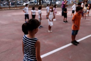 ΑΠΘ - Λουκέτο στη Σχολή Θετικών Επιστημών μετά από απειλές κατά των ελεγκτών covid - εικόνα 2