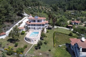 Ξενοδοχεία: Γιάννης Βαρδινογιάννης και ζάμπλουτοι σεΐχηδες του Άμπου Ντάμπι επενδύουν 700 εκατ. ευρώ στην Ερμιόνη