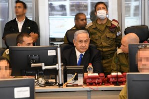 Ισραήλ: 227 οι νεκροί Παλαιστίνιοι - Βομβαρδισμοί σκότωσαν ανάπηρο άνδρα, την έγκυο γυναίκα του και την τρίχρονη κόρη τους - εικόνα 2