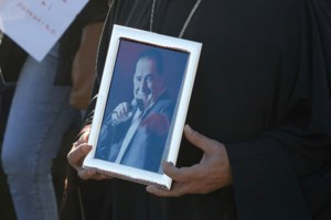 Βαθιά συγκίνηση στο τρίμηνο μνημόσυνο του "άρχοντα της πίστας" Βασίλη Καρρά - Δεν κατάφερε να πάει η σύζυγός του - εικόνα 3