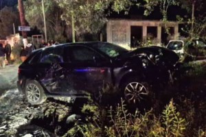 Αργυρούπολη: Χαροπαλεύει ο 18χρονος που χτυπήθηκε στη Βουλιαγμένης από ΙΧ- "Οι γιατροί κοιτάνε να κερδίσουν 24ωρα" - εικόνα 2