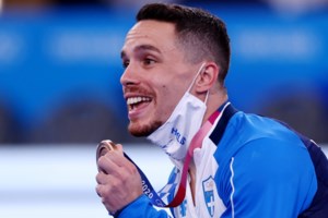 Λευτέρης Πετρούνιας - Βασιλική Μιλλούση: Οικογενειακές διακοπές στην Ελούντα - Η τρυφερή φωτογραφία με τις κόρες τους