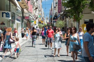 Κομισιόν: Παραπομπή της Ελλάδας στο Δικαστήριο της ΕΕ για αστικά λύματα και επαγγελματικά προσόντα