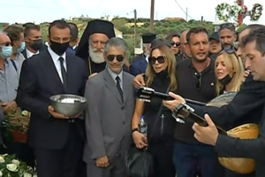 Ψαριανός για επιστολή Θεοδωράκη: "Γιατί την έκρυβε το ΚΚΕ; Έπειδή συνηθίζει να κρύβει ντοκουμέντα ή επειδή τα κατασκευάζει όταν "πρέπει";