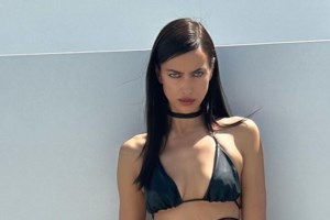 Το fashion faux pas της Ιρίνα Σάικ: Πήγε με αψυχολόγητα φλατ στο κόκκινο χαλί και με φόρμα στο after party