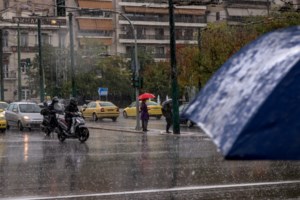 Σάκης Αρναούτογλου: Σφοδροί άνεμοι, καταιγίδες και λασποβροχές τα επόμενα εικοσιτετράωρα - Πού θα χτυπήσουν