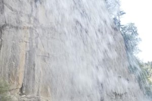 Ερωτήματα για το βίντεο της γυναικοκτονίας στους Αγίους Αναργύρους: "Γιατί έχει καταγραφεί μόνο η τελευταία μαχαιριά;"