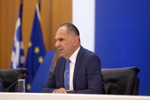 Τσίπρας στην Βουλή: "Οι υποκλοπές έχουν τη σφραγίδα Μητσοτάκη- Δώστε απαντήσεις" - εικόνα 5