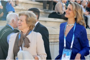 Η Τατιάνα Μπλάτνικ στο Μπάκιγχαμ με το φόρεμα που λατρεύει η Κέιτ: Ο Παύλος, η Θεοδώρα και η συνάντηση με τον Κάρολο