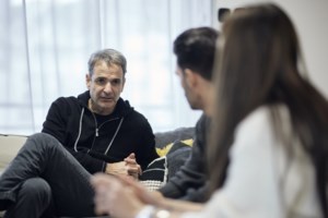 ΝΔ: Αυλαία στη διήμερη ενημέρωση των βουλευτών για τα ομόφυλα ζευγάρια - Αισιοδοξία για αλλαγή στάσης - εικόνα 2