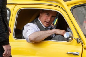 "Ιππότης Κρουζ": Η Γαλλίδα υπουργός Πολιτισμού του επέδωσε το παράσημο των Γραμμάτων και των Τεχνών - Η προσφορά στη Γαλλία