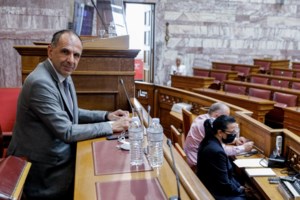 Άρχισε η συζήτηση για την κύρωση της ΠΝΠ για την "ενίσχυση της ακεραιότητας της ΕΥΠ" - Η αντίδραση των κομμάτων - εικόνα 2