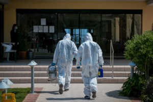 Κορονοϊός: Πώς μια κηδεία στο Μουρίκι με 200 άτομα έφερε το χάος σε Θήβα και Χαλκίδα - εικόνα 2