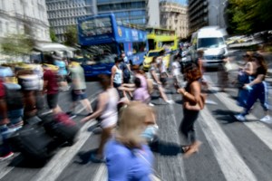 Κορονοϊός: Πόσο μας προστατεύουν οι μάσκες - Η χειρουργική ή η υφασμάτινη είναι πιο αποτελεσματική; - εικόνα 4