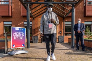 Viral η επική ατάκα οργανωτή κορονο-πάρτι στην εκνευρισμένη τηλεπαρουσιάστρια Ανθή Βούλγαρη: Δεν σας καλέσαμε...