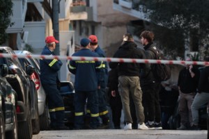 Κυψέλη: "Δεν άντεχα άλλο" έγραψε σε σημείωμα ο ηλικιωμένος που μαχαίρωσε τη γυναίκα του - Σοκαρισμένη η γειτονιά