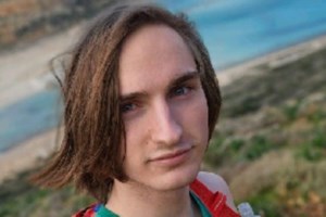 Χανιά: Άνδρας μπήκε στο αστυνομικό μέγαρο με τσεκούρι και ψαροντούφεκο