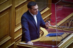Τσίπρας: Αδίστακτος και επικίνδυνος για τη δημοκρατία ο Μητσοτάκης - Καθεστώς σήψης και παρακμής