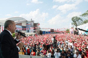 Η κυβέρνηση απαντά στον Ερντογάν: "Διαστρεβλώνει την ιστορία για να εξυπηρετήσει τον αναθεωρητισμό του"