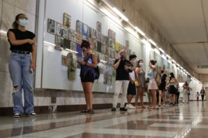 Κορονοϊός: Προβληματίζει η μεγάλη διασπορά στη χώρα - 830 νέα κρούσματα στην Αττική - 297 στην Κρήτη και 260 Θεσσαλονίκη