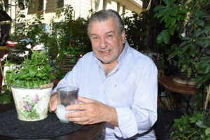 "Φωτιά" ο Τάσος Χαλκιάς για Κιμούλη: "Να είστε πιο προσεκτικοί ποιον ονομάζετε θεατράνθρωπο" - εικόνα 3