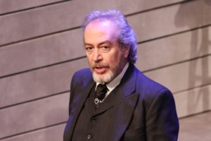 Ταμίλα Κουλίεβα: "Δεν άκουσα ποτέ μπράβο από τους γονείς μου - Η μάνα μου δεν με έχει δει στο θέατρο" [Βίντεο]