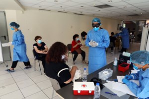 Πέτσας: Δεν είναι στο τραπέζι η καθολική χρήση της μάσκας - εικόνα 4