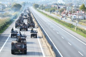 28η Οκτωβρίου: Οργή στη Θεσσαλονίκη για την κάλυψη της παρέλασης από την Αθήνα - Στάση εργασίας στην ΕΡΤ3