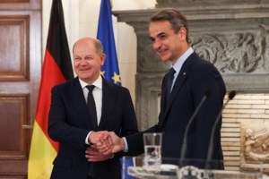 O Ερντογάν απειλεί με πυραύλους και γεωτρήσεις νότια της Κρήτης: "Οι Έλληνες να συμμαζέψουν τα μυαλά τους" [χάρτες] - εικόνα 4