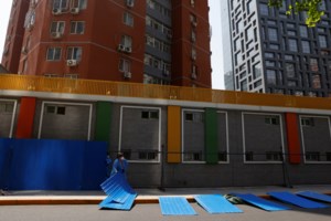 Πεκίνο: Τεράστιες ουρές σε σούπερ μάρκετ, υπό τον φόβο lockdown - Διαψεύδουν τις φήμες οι Αρχές - εικόνα 2