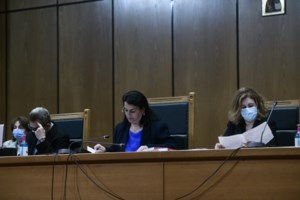 Δίκη Χρυσής Αυγής- Τελευταία εξέλιξη: Να απορριφθεί το αίτημα Λαγού να εξαιρεθούν τα μέλη του Δικαστηρίου, πρότεινε η Εισαγγελέας - εικόνα 10