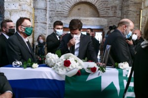 Ράγισε καρδιές 7χρονη στην κηδεία της Φώφης Γεννηματά: "Μη φοβάσαι, θα είναι κοντά οι άγγελοι"