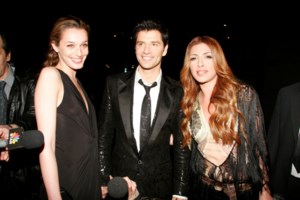 Ιωάννα Παλιοσπύρου: Εκθαμβωτική με μίνι φόρεμα με swarovski και κρόσια που τόνιζε τα καλλίγραμμα πόδια της - εικόνα 6