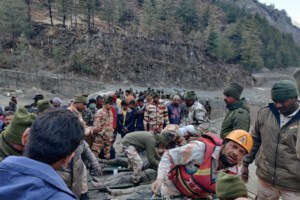 Ολλανδία: "Λευκό πέπλο" τύλιξε το Άμστερνταμ - Ισχυρή χιονοθύελλα σαρώνει τη χώρα [εικόνες] - εικόνα 4