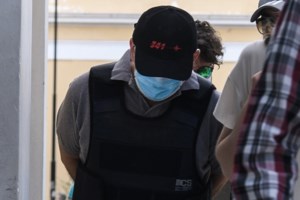 Αποκαλύψεις χωρίς τέλος για τον ψευτογιατρό: Οι θεραπείες με...αποχυμωτή και η επιστροφή χρημάτων όταν τα έβρισκε "σκούρα"