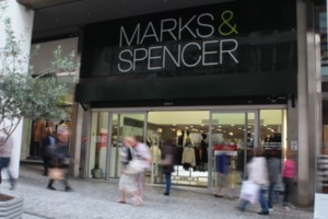 Marks & Spencer: Απόσυρση μαρμελάδας με θραύσμα γυαλιού