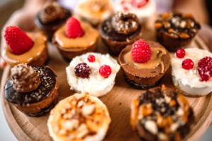 Μαζική έξοδος το τριήμερο της Καθαράς Δευτέρας: Γεμάτοι οι "καρναβαλικοί" προορισμοί παρά τις τσουχτερές τιμές