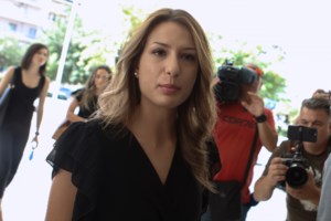 Ελεύθερη η Γεωργία Μπίκα μετά το τροχαίο υπό την επήρεια αλκοόλ - "Αναγνωρίζει το λάθος της" είπε ο δικηγόρος της