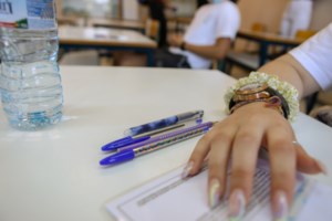 Viral το επικό σποτ του Ημιμαραθώνιου Κρήτης: Με... τον Κυριάκο, τον Αλέξη και το "αυτοί είστε" [βίντεο] - εικόνα 2