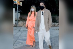 Ο σέξι χορός της Χάιντι Κλουμ σε παραλία της Μυκόνου [βίντεο]