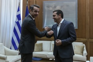 Τσίπρας για ανάρτηση Μακρόν: "Τον συγχαίρω για τα... άπταιστα ελληνικά του"